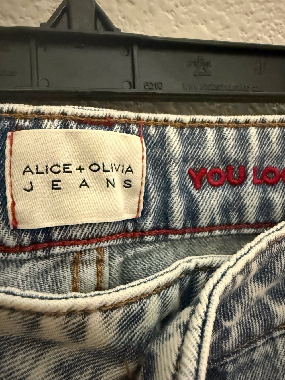 Alice & Olivia AMAZING JEAN -SIERRA VINTAGE/MULTI - Picture 9 of 11